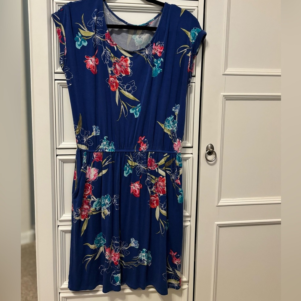 Blue Floral Dress w/ Pockets